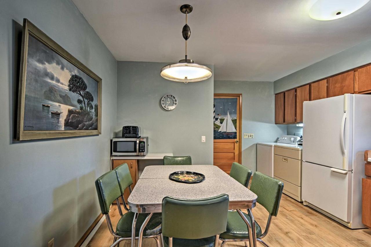Lake Huron House With Grill And Beach Access! East Tawas ภายนอก รูปภาพ