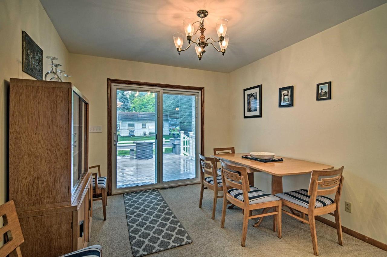 Lake Huron House With Grill And Beach Access! East Tawas ภายนอก รูปภาพ